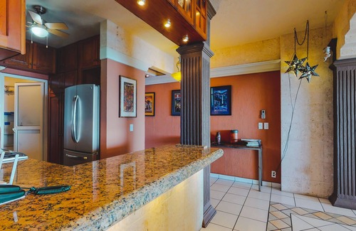 Amapas Condo | Ocean View in Estrellita Del Mar 202 2BD Condo for rent in Amapas, Puerto vallar