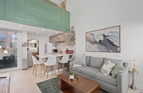 Harborview Condo | Ocean View Loft-Little Italy near Downtown/Gaslamp - Close to everything!