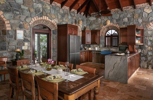 Point Rendezvous Villa | Ocean View Luxury all Ensuite Villa