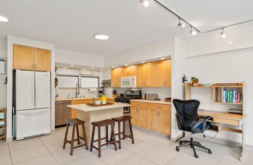 Waikiki Condo | Ocean View Luxury Rental at Waikiki Shore #303! Steps to Beach!