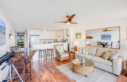Wailua Condo | "Ocean View Oasis: Enjoy Tranquil Coconut Tree Views Overlooking Beautiful Wailua Bay!"