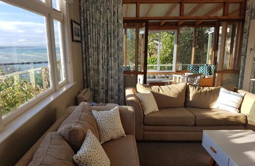 Oamaru House | Ocean View on Avon