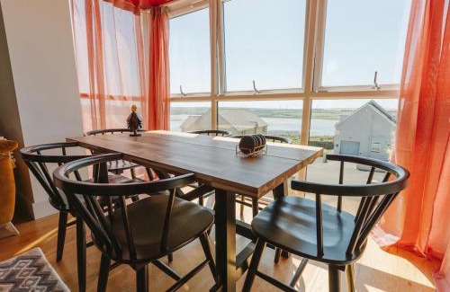 Pembroke Dock House | Ocean view - Pet Friendly