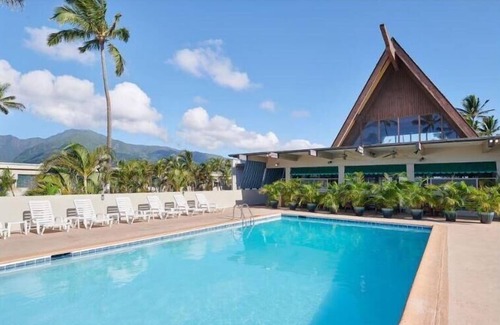 Kahului Apartment | Ocean View Room w/WiFi, Private Lanai, & Beautiful Views of the Pacific