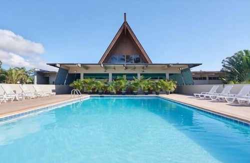 Kahului Apartment | Ocean View Room w/WiFi, Private Lanai, & Beautiful Views of the Pacific