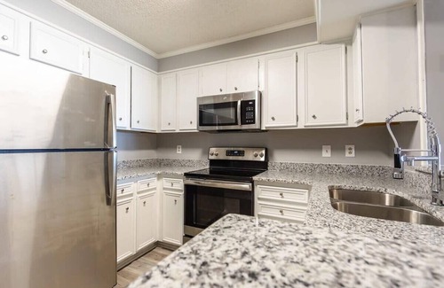 Ocean Drive Condo | Ocean View Suite at Tilghman Top Location