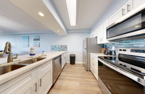 Port Aransas Condo | Ocean View, Shared Pool/Hot Tub, Boardwalk to Beach