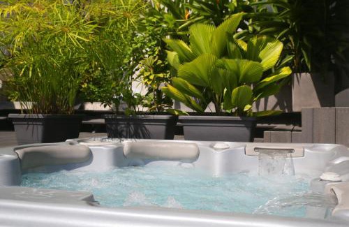 Punaauia House | Ocean view & spa