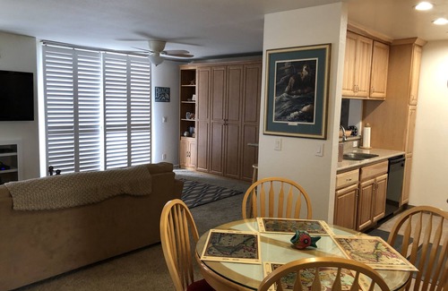 Townsite Condo | Ocean View - Steps from the Sand - Cottage Unit