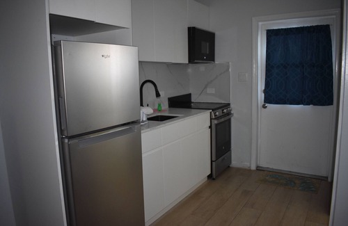 Seven Mile Beach Apartment | Ocean View Studio - #8
