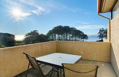 Rio del Mar Condo | Ocean View Studio Condo at Seascape Resort