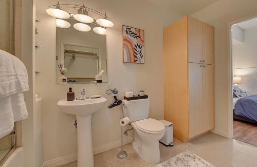 Waterfront Apartment | Ocean View Suite by Convention Center & Beach