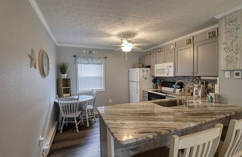 Sneads Ferry Condo | Ocean view 1st floor Condo with amazing views!