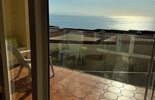 Rancho Palos Verdes Apartment | Ocean View 2bedroom condo in Palos Verdes. Near Golf Course. Pool, gym & courts
