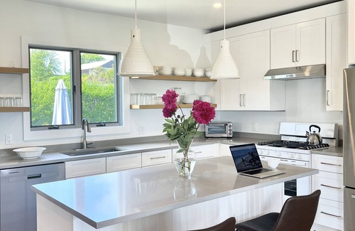 Montauk Cottage | Ocean View White Cottage Walk to Town, Beach Pass Included
