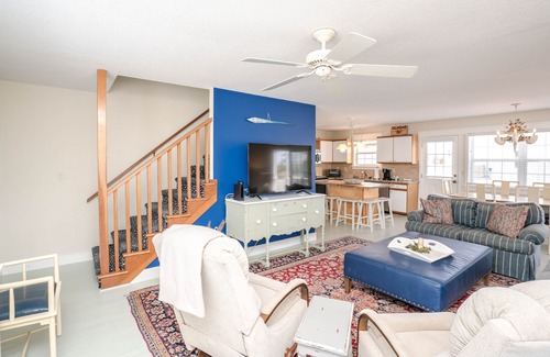 Oak Island House | Ocean View with Upper and Lower Decks located on West End - Building Memories
