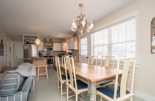 Oak Island House | Ocean View with Upper and Lower Decks located on West End - Building Memories