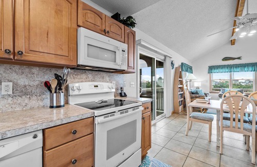 Spindrift Banks House | Ocean Views! Dog Friendly Home in Salvo w/Hot Tub, Elevator, and Screened Porch