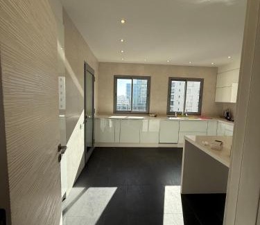SOUR JDID Apartment | Ocean views from three bedrooms Apartment