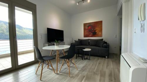 Plataria Apartment | Ocean views