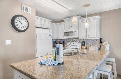Miramar Beach Condo | Ocean Views, Gulf Front Destin Condo w/Beach Chair Setup
