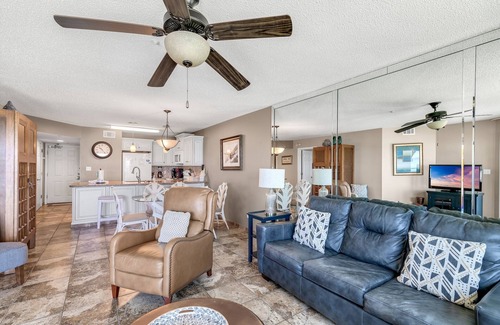 Miramar Beach Condo | Ocean Views, Gulf Front Destin Condo w/Beach Chair Setup