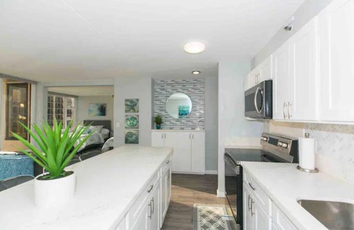 Waikiki Condo | Ocean Views in the Heart of Waikiki Beach