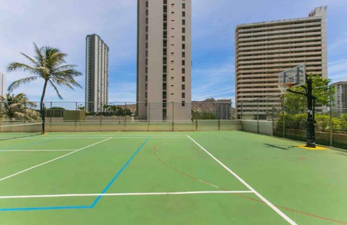 Waikiki Condo | Ocean Views in the Heart of Waikiki Beach