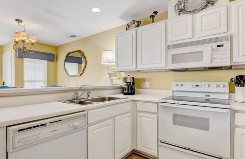 Tybee Island Condo | Ocean Views on South Beach~2/2~sleeps 4~