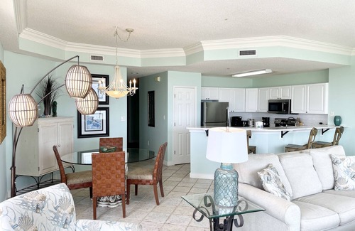 North Forest Beach Condo | OCEAN VIEWS! OCEANFRONT HILTON HEAD VILLA WITH POOL ACCESS, BALCONY HILTON HEAD