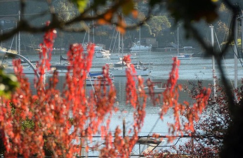 Brentwood Bay Hotel | Ocean Villa Getaways Inc.