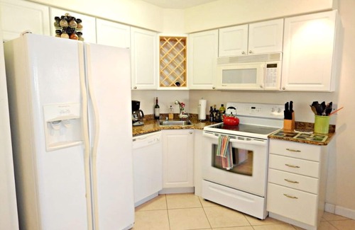Fort Pierce Condo | Ocean Village Beach Condo and Golfcourse Resort