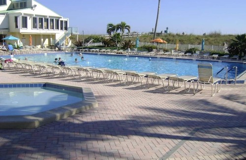 Fort Pierce Condo | Ocean Village Beach Condo and Golfcourse Resort