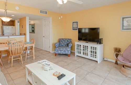St. Augustine Beach Condo | Ocean Villas #42 Ocean view pet friendly condo