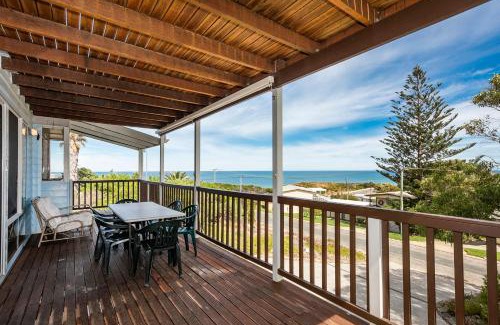 Guilderton House | Ocean Vista Large Modern Home With Ocean Views
