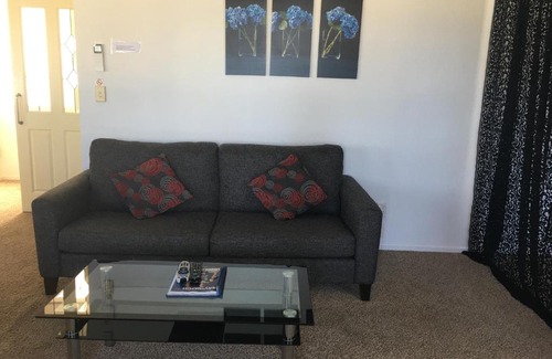 Mount Maunganui Hotel | Ocean Waves Beachfront Motel
