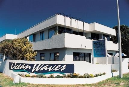 Mount Maunganui Hotel | Ocean Waves Beachfront Motel