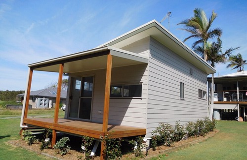 Woolgoolga House | 'Ocean Whispers' Studio Guesthouse