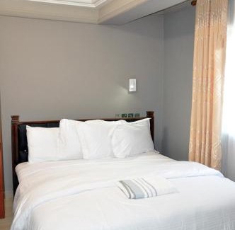 Kokrobite Hotel | OCEAN6