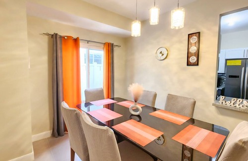 Lucea Villa | OceanAire Crest! Cozy Ocean-Front Villa, Pool, Tennis, 24hr security.