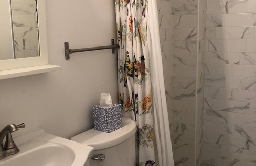 Bethany Beach Apartment | Oceanblock & Downtown Bethany - 2 bed/1 bathroom with Private Sun Porch