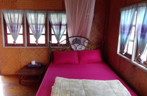 Bang Bao Bay House | Oceanblue Guest House