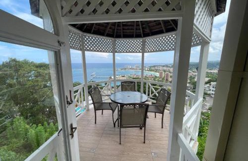 Ocho Rios Apartment | OceanBreeze Jamaica Penthouse, 7-Minute Walk to Beach