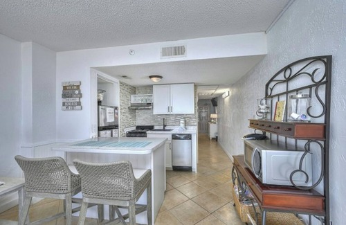 Myrtle Beach Condo | Oceanfront 1BR-Meridian Plaza 803- I/O Pools
