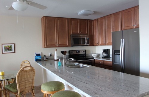 Kailua-Kona Condo | Oceanfront 2 BR/2BA in Beautiful Sea Village.