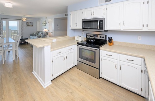 Surfside Beach Condo | Oceanfront 2 BR Condo with Shared Pool! Cape Coddages I 107