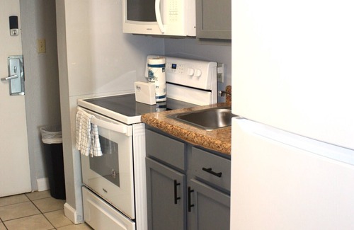 Myrtle Beach Condo | Oceanfront 2 Queen Kitchenette Studio Pet Friendly