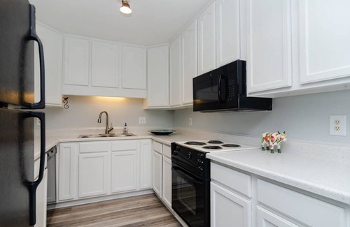 Wilmington Beach Condo | Oceanfront 3 Bedroom Penthouse with a Pool!