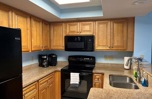 Myrtle Beach Condo | OCEANFRONT 3 BEDROOM OCEANFRONT CONDO! 6 QUEEN BEDS! NEWLY UPDATED LARGE BALCONY
