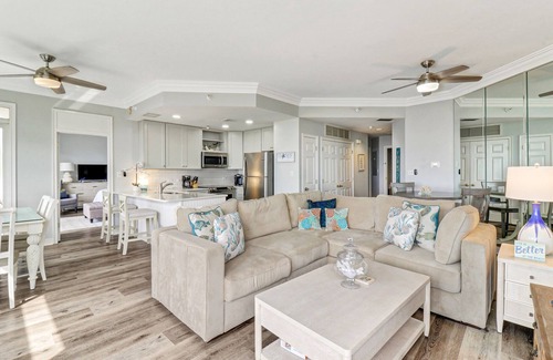 North Forest Beach Villa | Oceanfront 3 bedroom with community pool & spa, only steps from beach